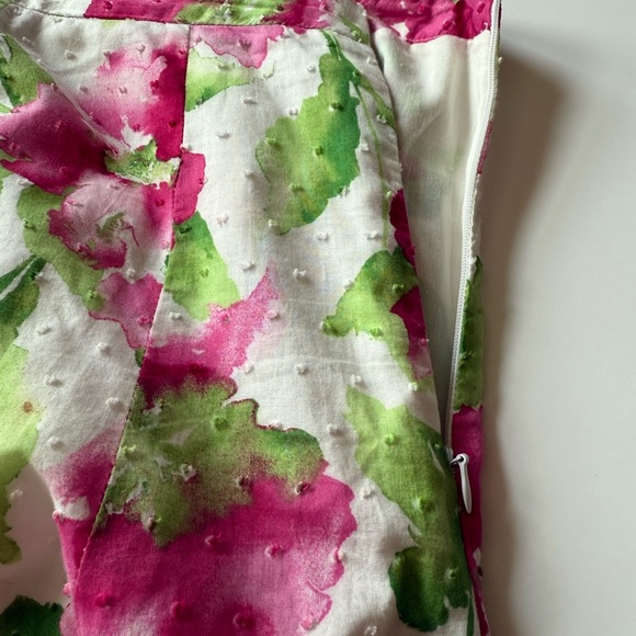 Dressbarn Pink Pleated Knee-Length Skirt Size 4 Pleated & Flare eyelet trim hem - Picture 4 of 8